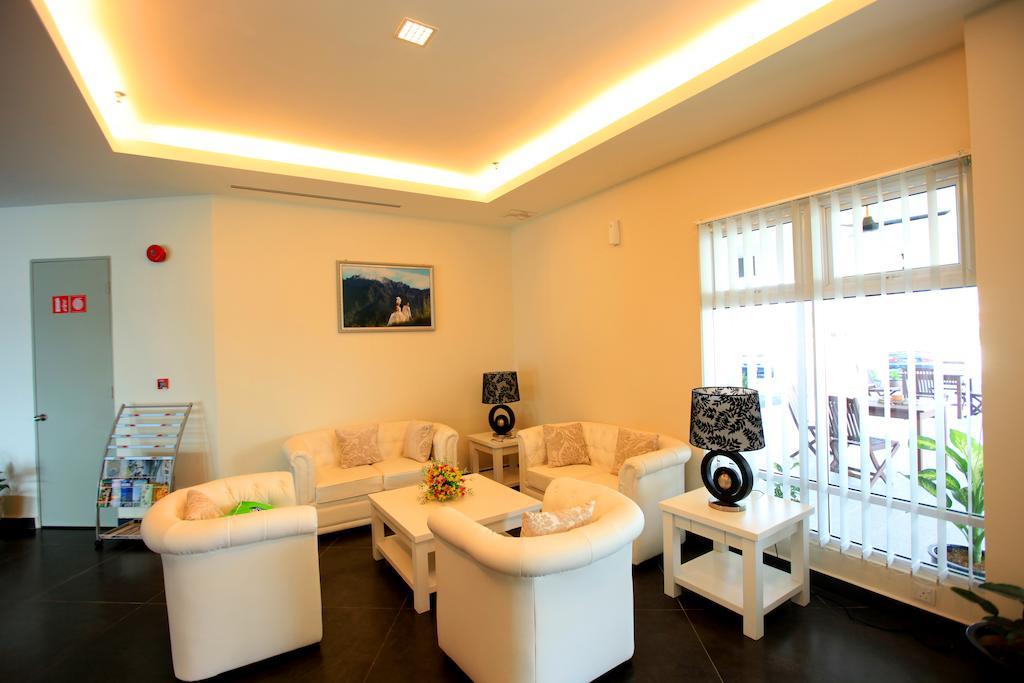 Merdeka Suites Hotel Miri Exterior photo
